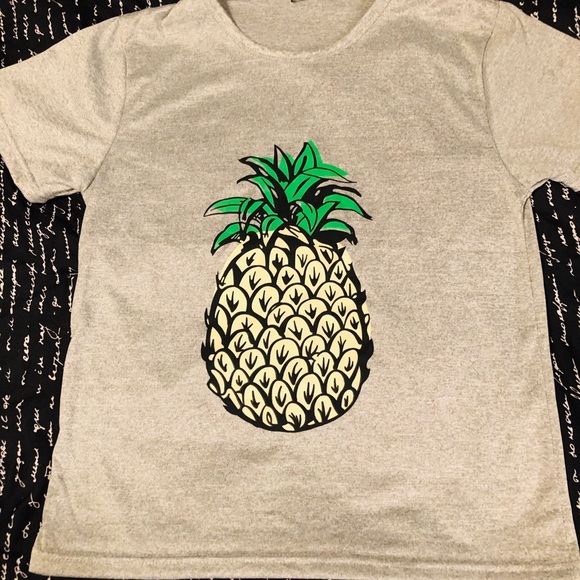 💚Cute Pineapple Tee! 🍍 Price Firm - Picture 3 of 4